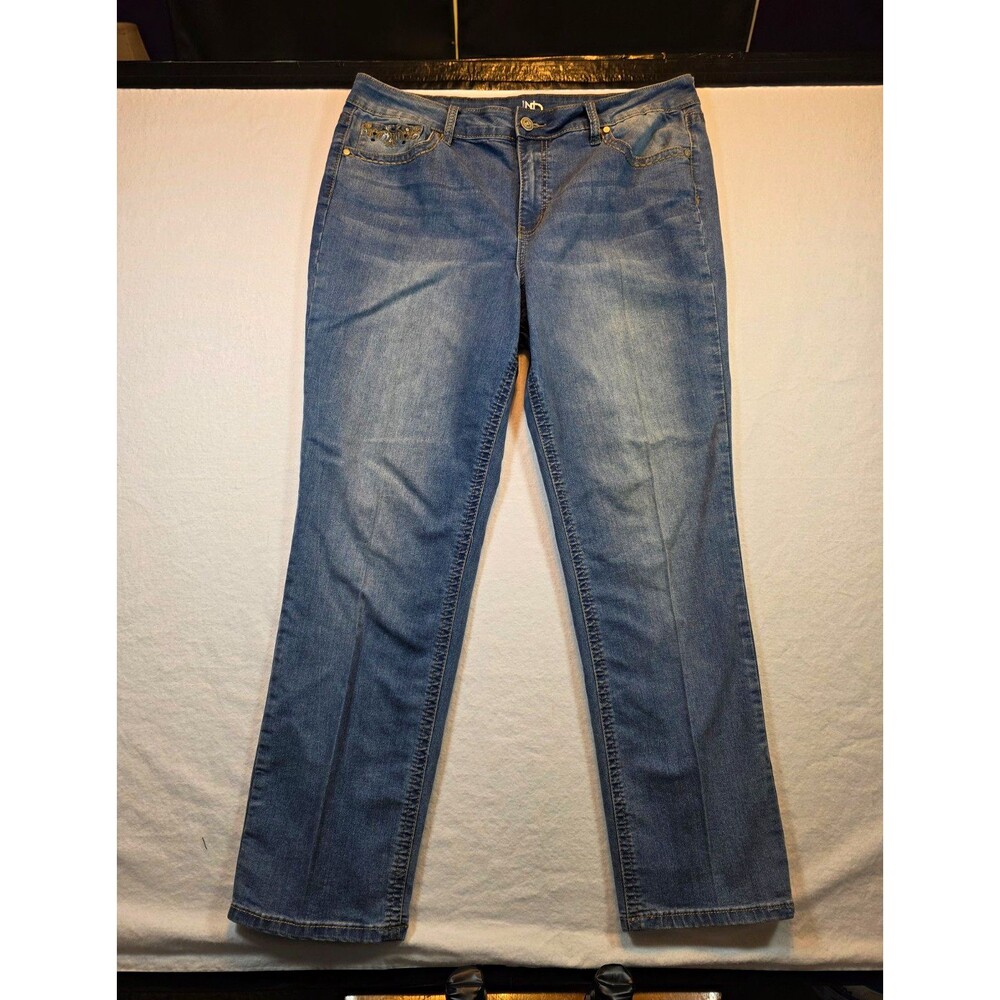 New Directions Women’s Straight Jeans Blue Denim Embroidered Pockets 16